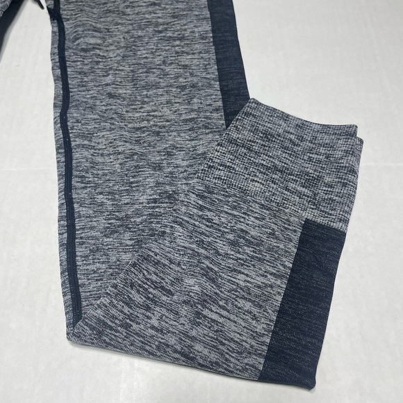 Pink active wear size M - Picture 6 of 9